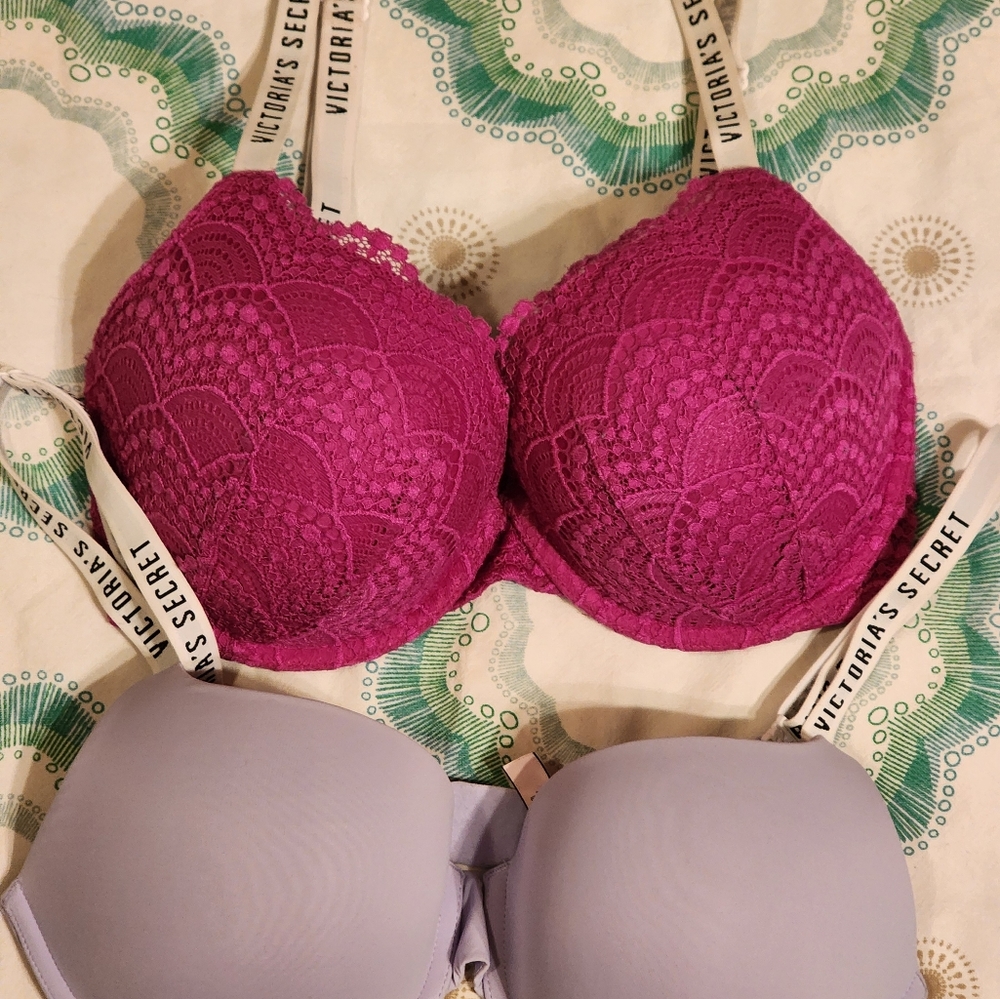 2 Victoria Secret bras size 34 DD
